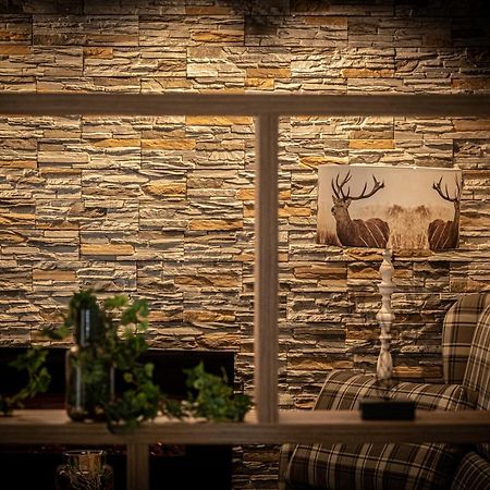 Home-Hotel Salzberg Берхтесгаден Екстер'єр фото A stone wall