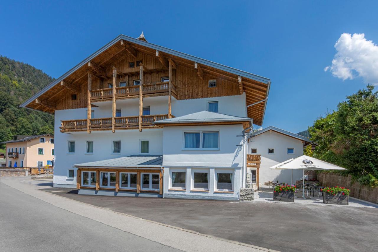 Home-Hotel Salzberg Берхтесгаден Екстер'єр фото The town hall of Saint-Gervais