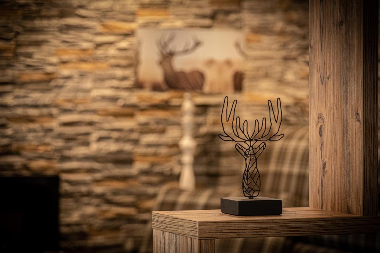 Home-Hotel Salzberg Берхтесгаден Екстер'єр фото The trophy of the award