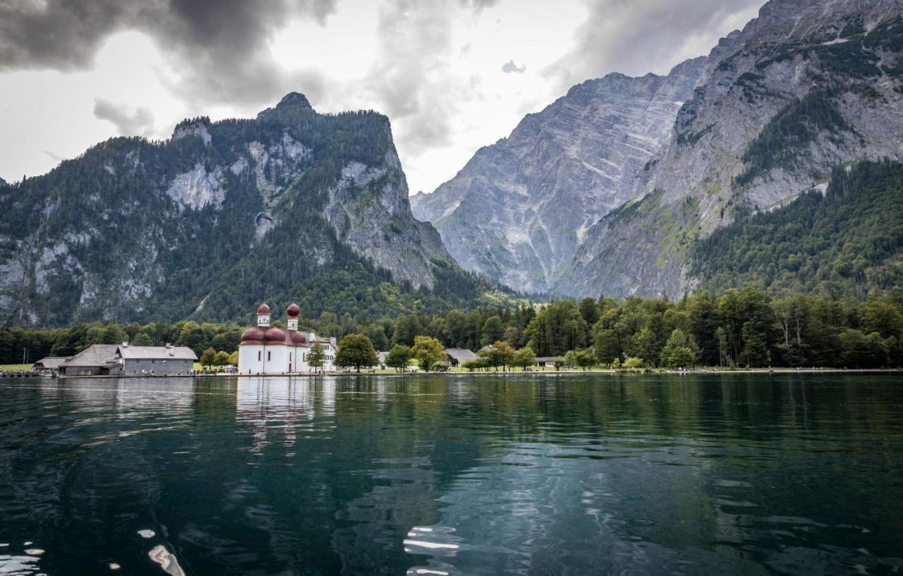 Home-Hotel Salzberg Берхтесгаден Екстер'єр фото The lake and the Alps